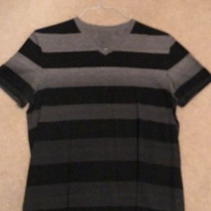 American Eagle V-Neck